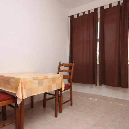6452a Vodice